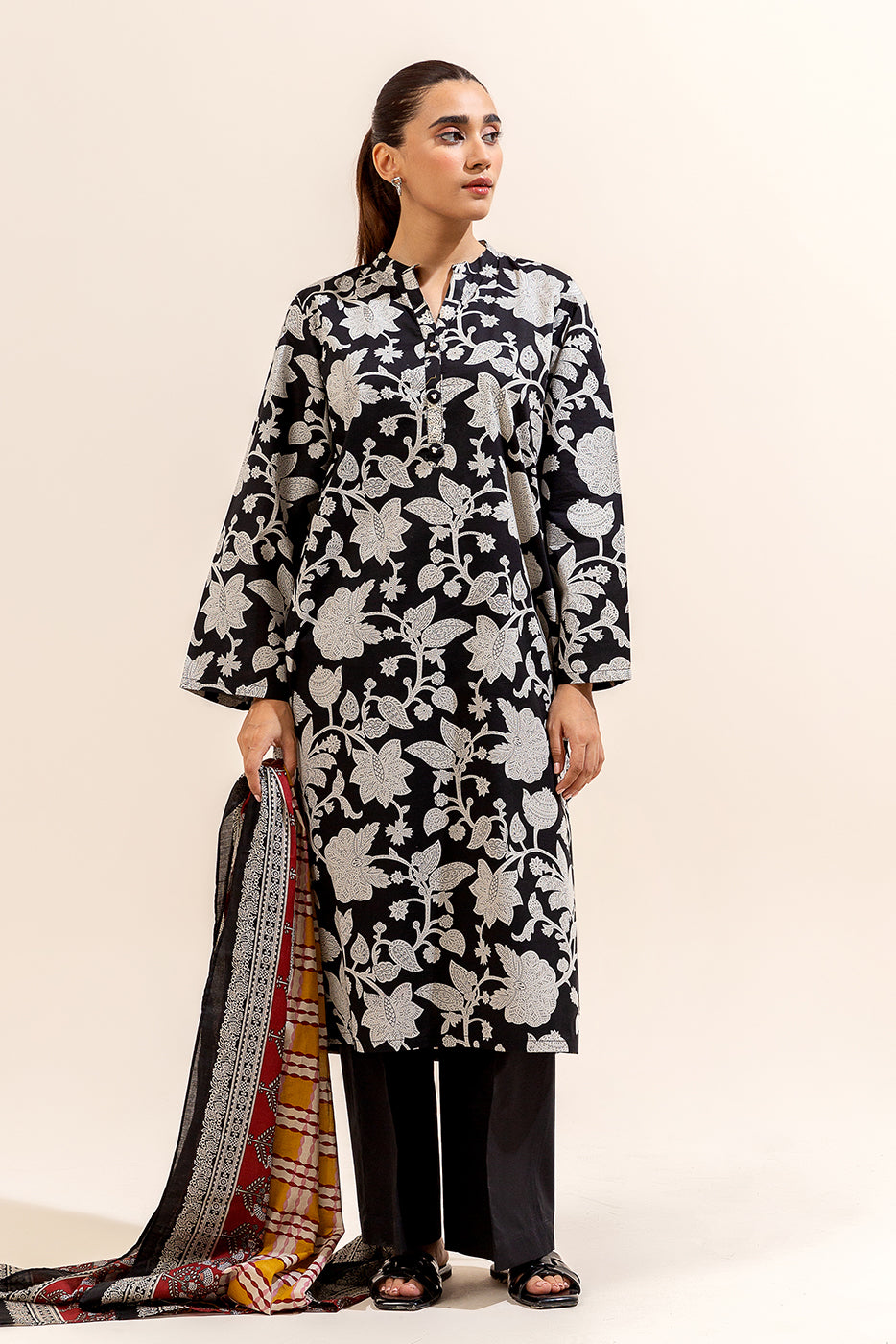 3 PIECE PRINTED LAWN SUIT-ONYX HAZE (UNSTITCHED)