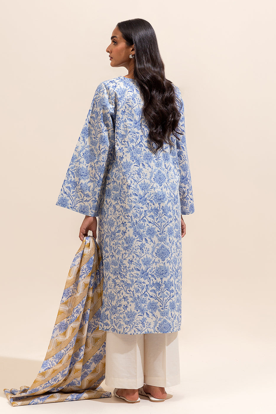 3 PIECE PRINTED LAWN SUIT-BLUE HUE ( UNSTITCHED)