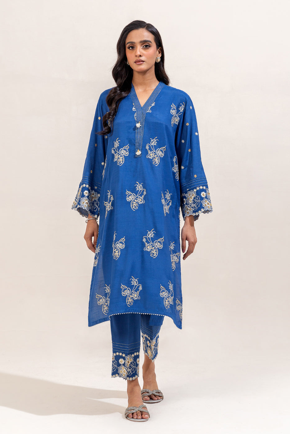 2 PIECE EMBROIDERED SILK SUIT (LUXURY-PRET)