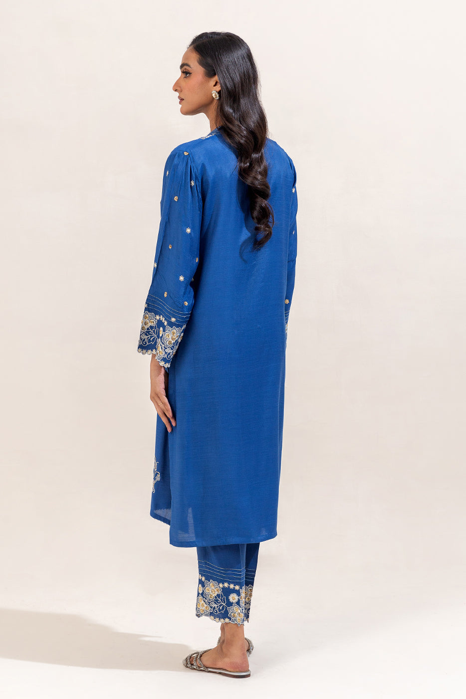 2 PIECE EMBROIDERED SILK SUIT (LUXURY-PRET)