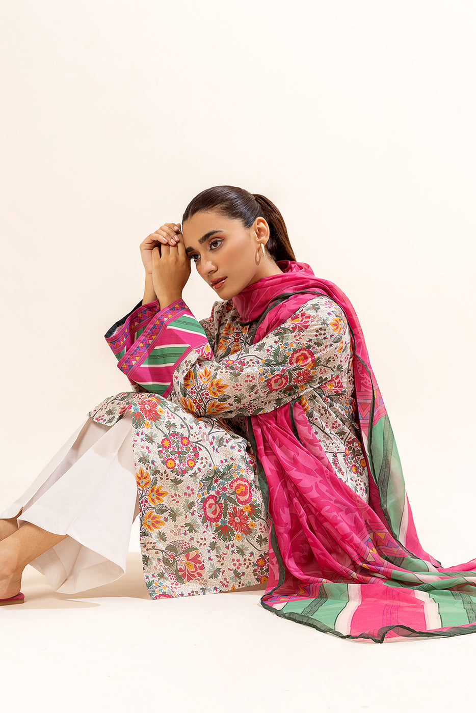 3 PIECE PRINTED LAWN SUIT-ROSADIA DREAM (UNSTITCHED)