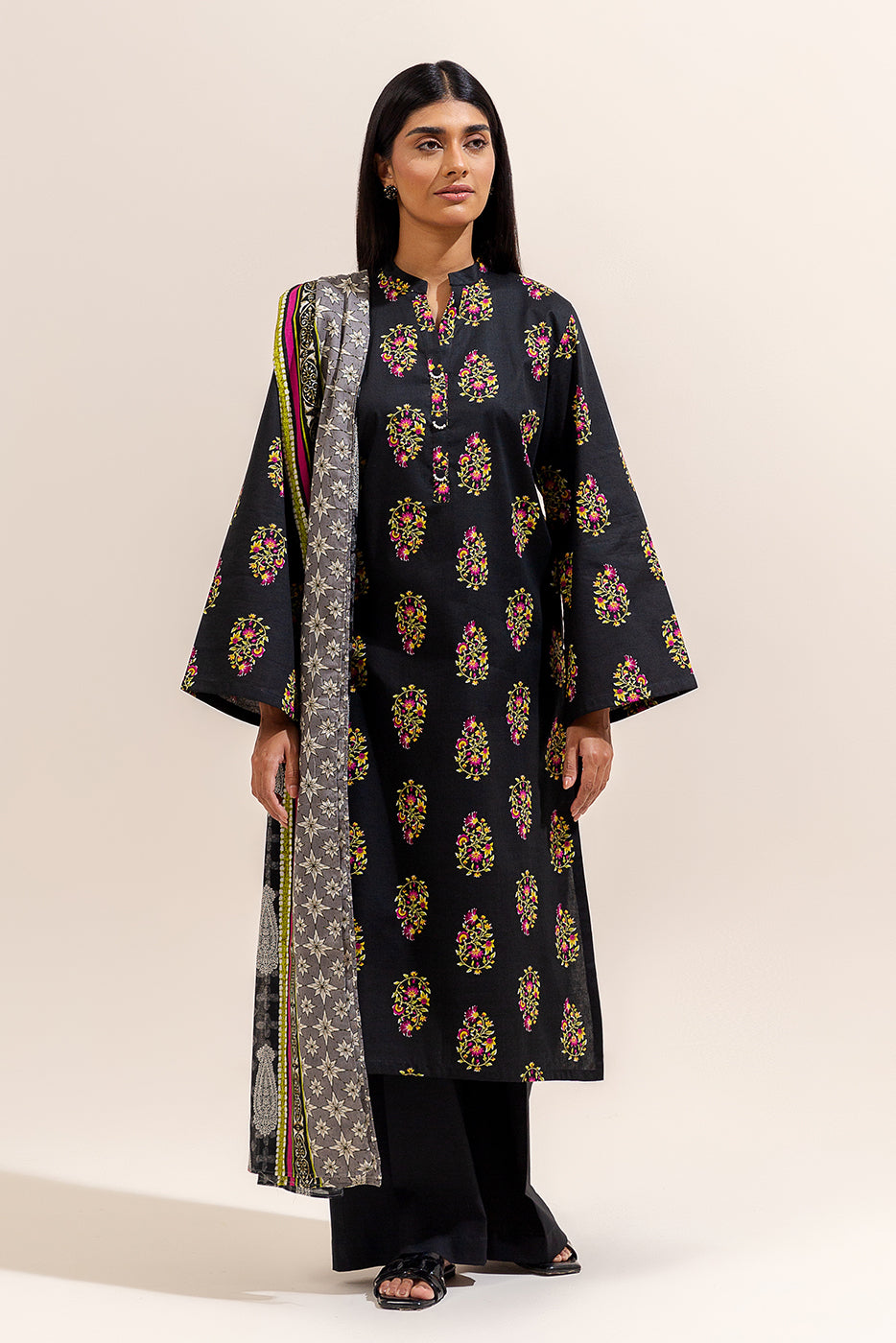 3 PIECE PRINTED LAWN SUIT-TRIBAL COAL (UNSTITCHED)