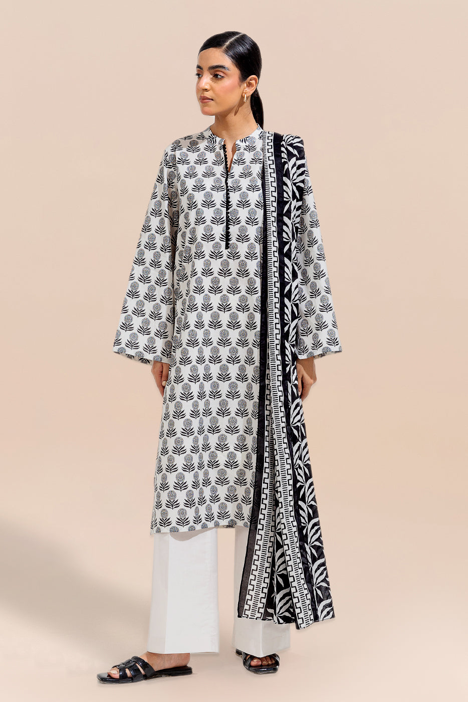 3 PIECE PRINTED LAWN SUIT-IVORY IRON ( UNSTITCHED)