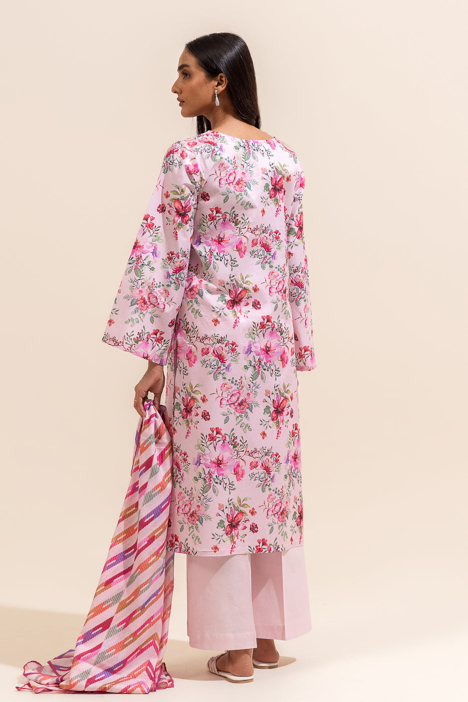 3 PIECE PRINTED LAWN SUIT-DIVINE ROSE (UNSTITCHED)