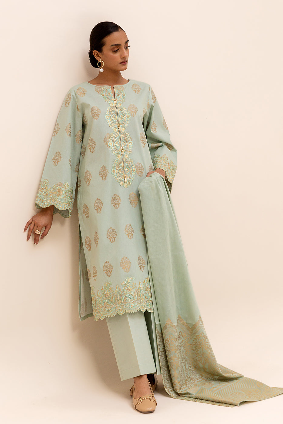 3 PIECE EMBROIDERED JACQUARD SUIT-LAUREL GOLD (UNSTITCHED)