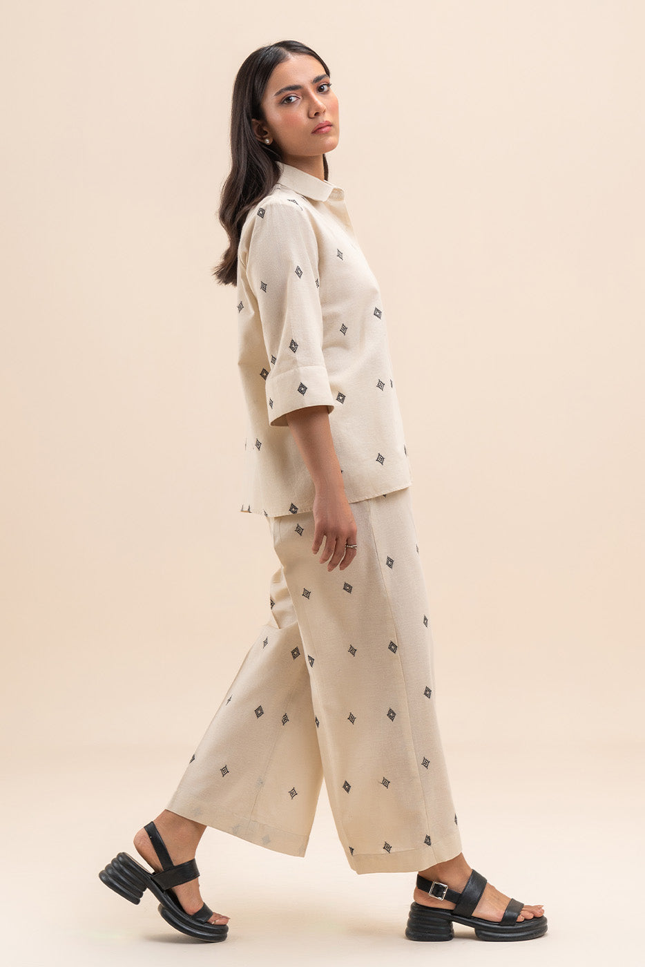 EMBROIDERED COORD SET