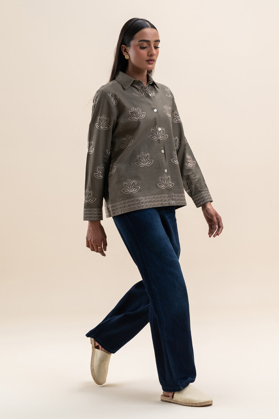 EMBROIDERED WOVEN TOPS (WESTERN)