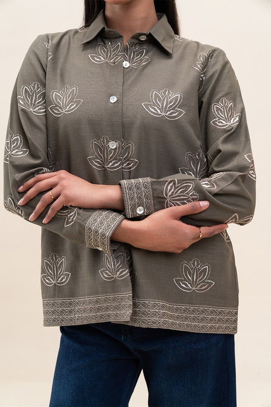 EMBROIDERED WOVEN TOPS (WESTERN)