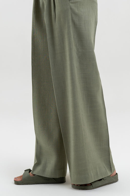 WIDE LEG PLEATED TROUSER