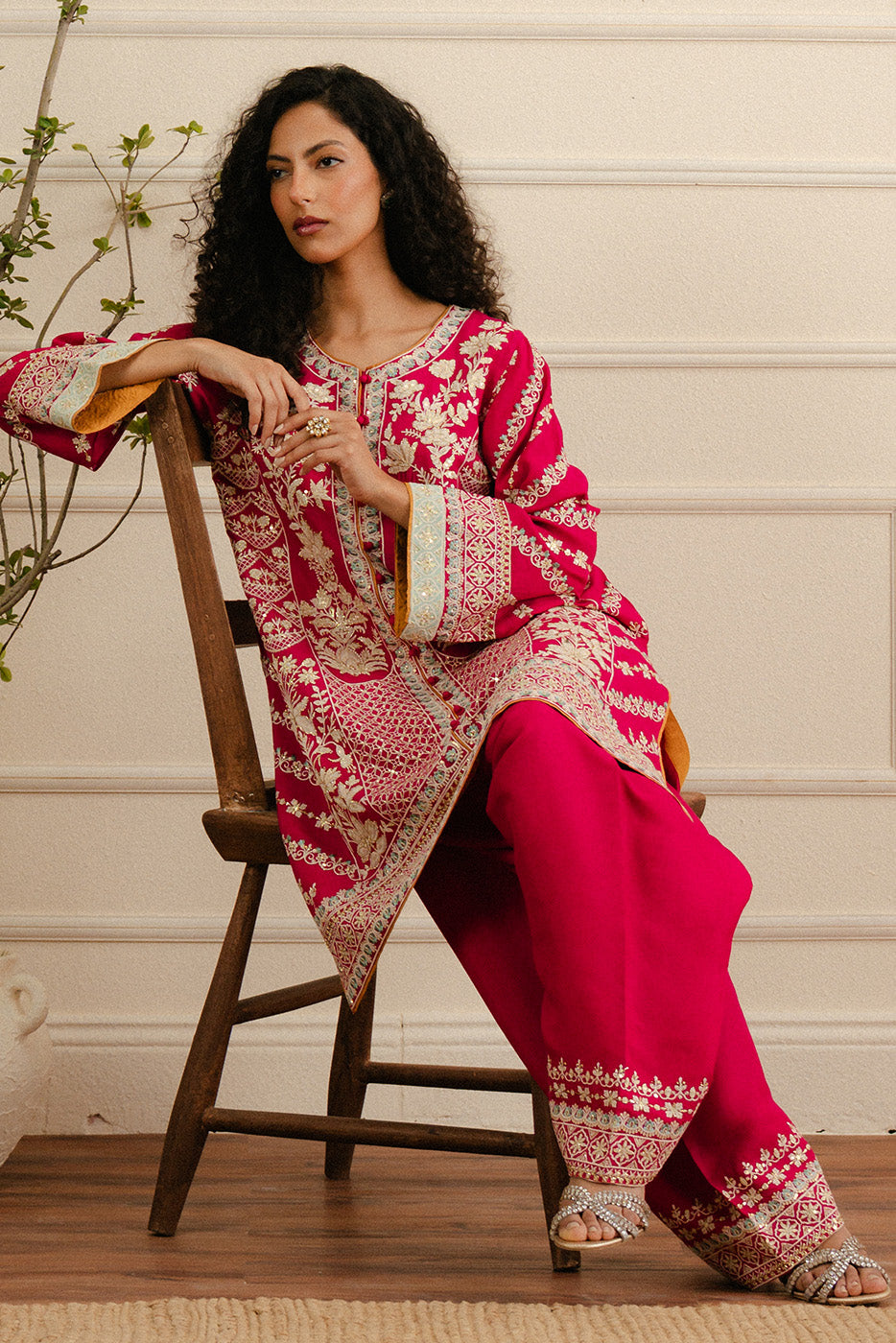 2 PIECE EMBROIDERED RAW SILK SUIT (LUXURY-PRET)