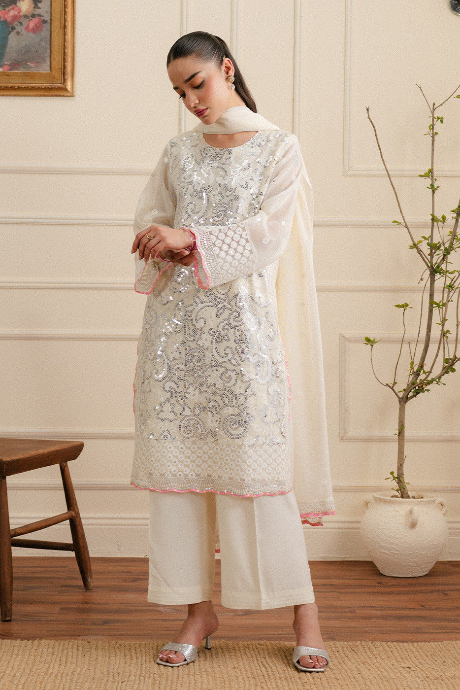 3 PIECE EMBROIDERED COTTON SUIT (LUXURY-PRET)