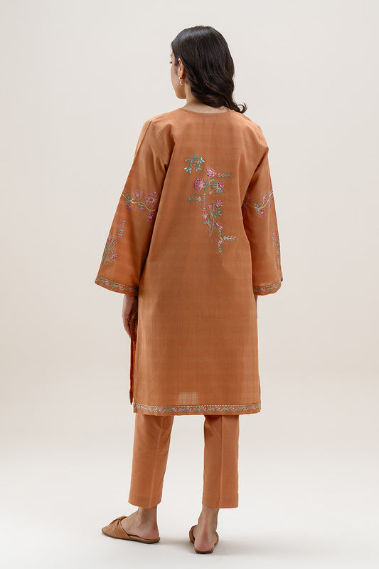 2 PIECE EMBROIDERED DORIA SUIT (PRET)