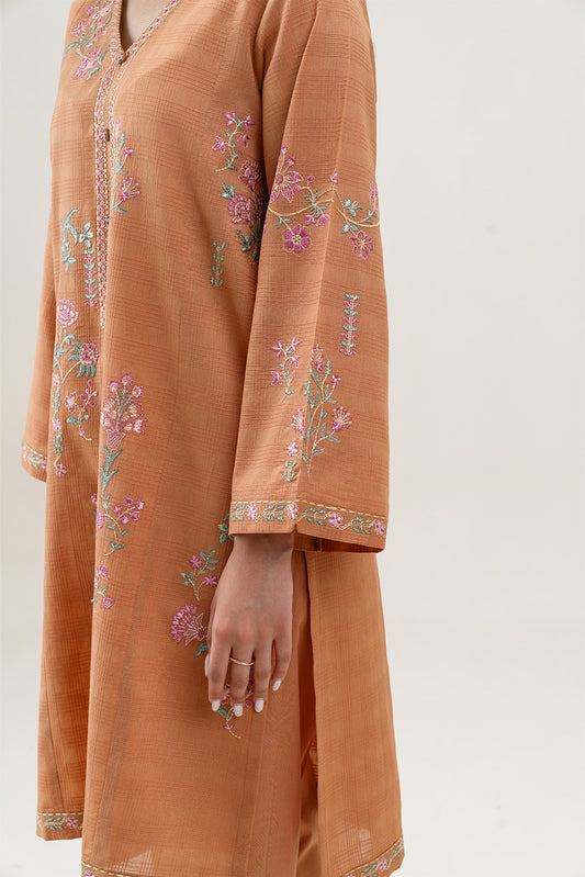 2 PIECE EMBROIDERED DORIA SUIT (PRET)