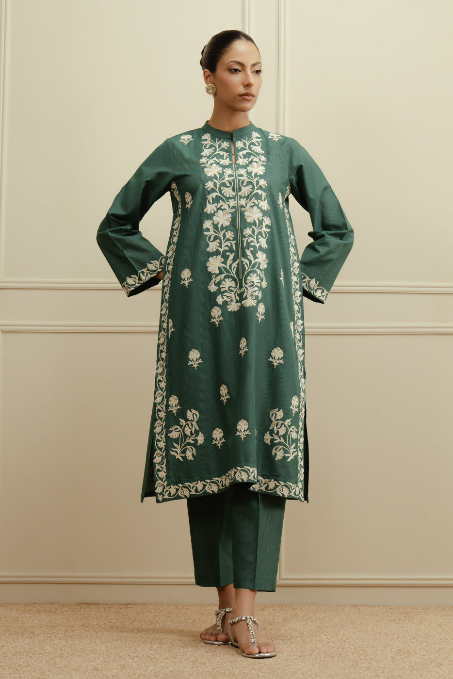 2 PIECE EMBROIDERED MISSOURI SUIT (PRET)