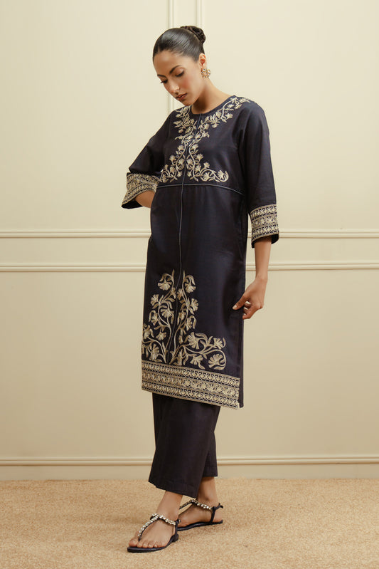 2 PIECE EMBROIDERED MISSOURI SUIT (PRET)