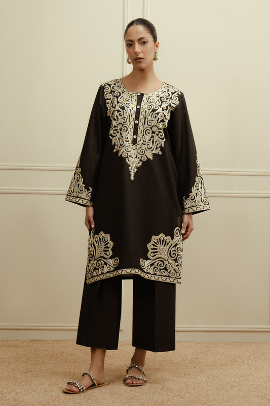 2 PIECE EMBROIDERED MISSOURI SUIT (PRET)