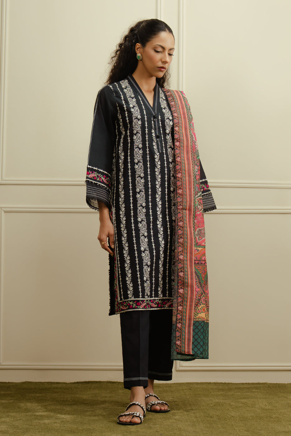 3 PIECE EMBROIDERED LAWN SUIT (PRET)