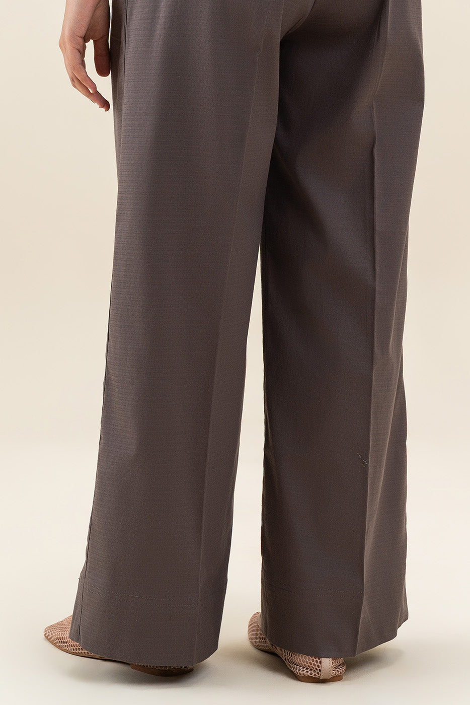 ELASTICATED WAIST TROUSER
