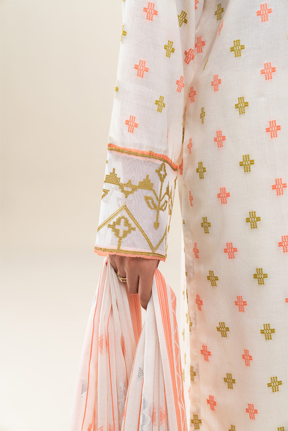 2 PIECE EMBROIDERED JACQUARD SUIT (PRET)