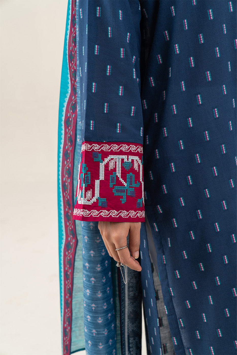 2 PIECE EMBROIDERED JACQUARD SUIT (PRET)