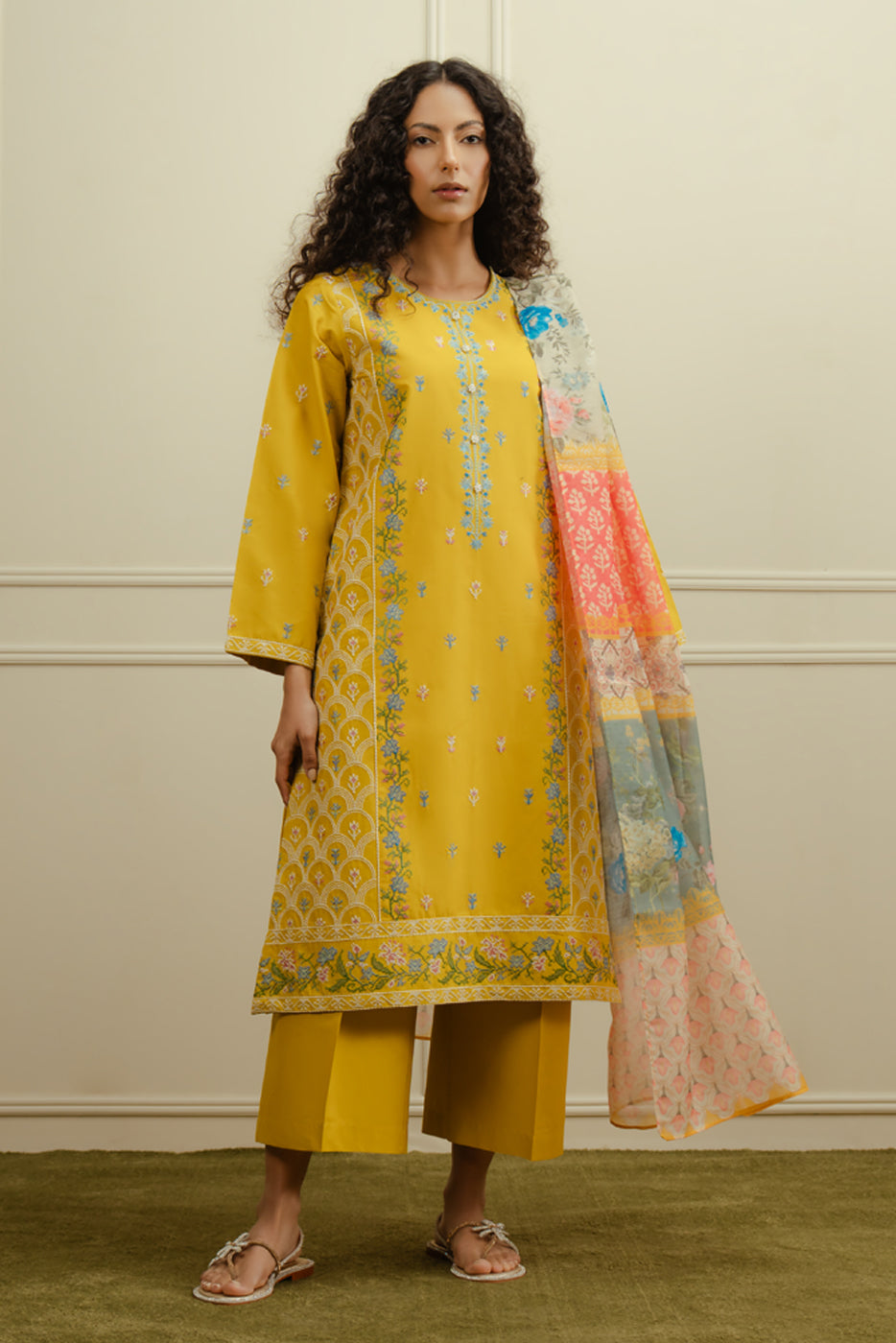 3 PIECE EMBROIDERED LAWN SUIT (PRET)