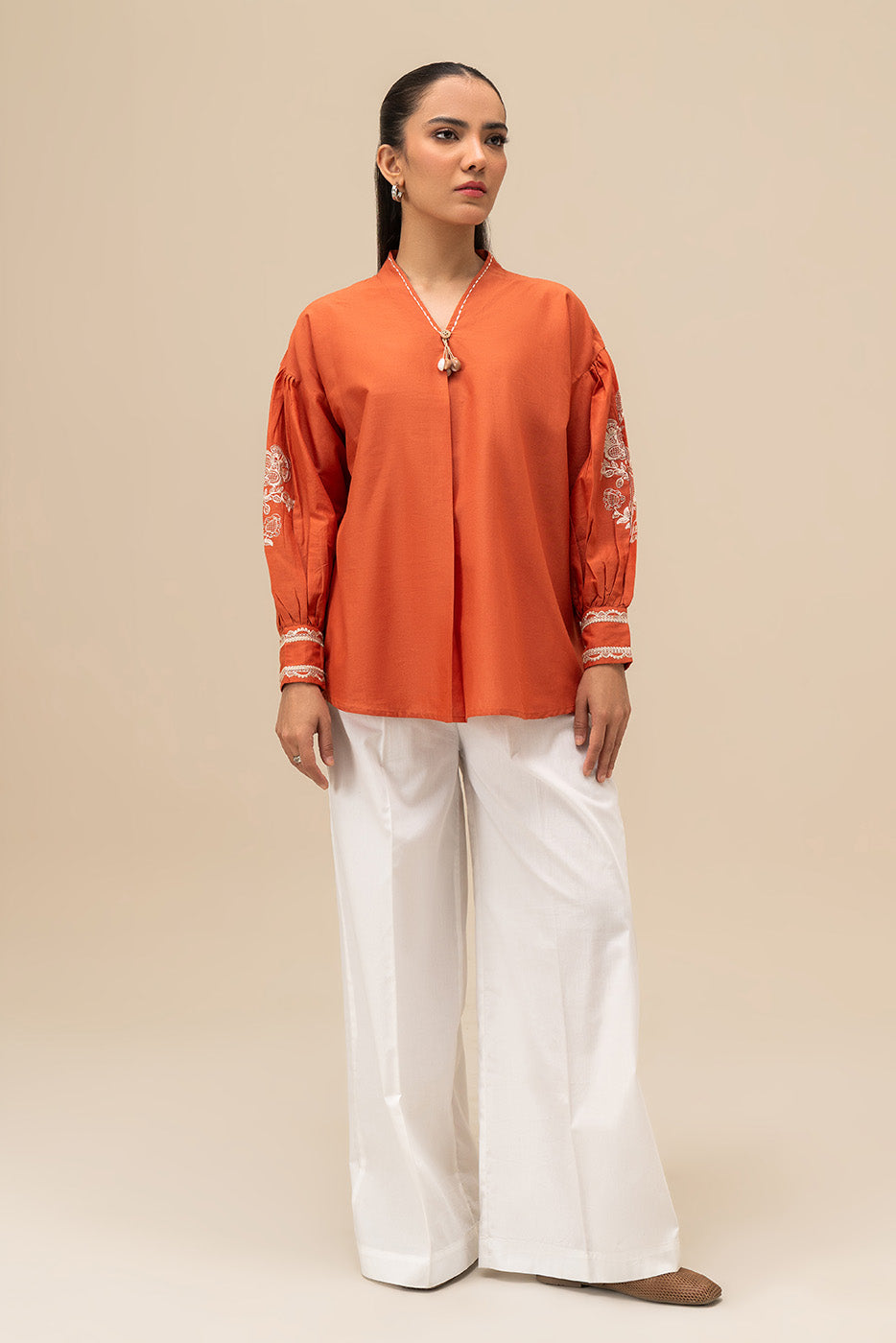 EMBROIDERED CAMBRIC TOP (PRET)