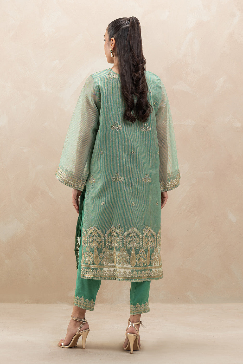2 PIECE EMBROIDERED ORGANZA SUIT (LUXURY-PRET)