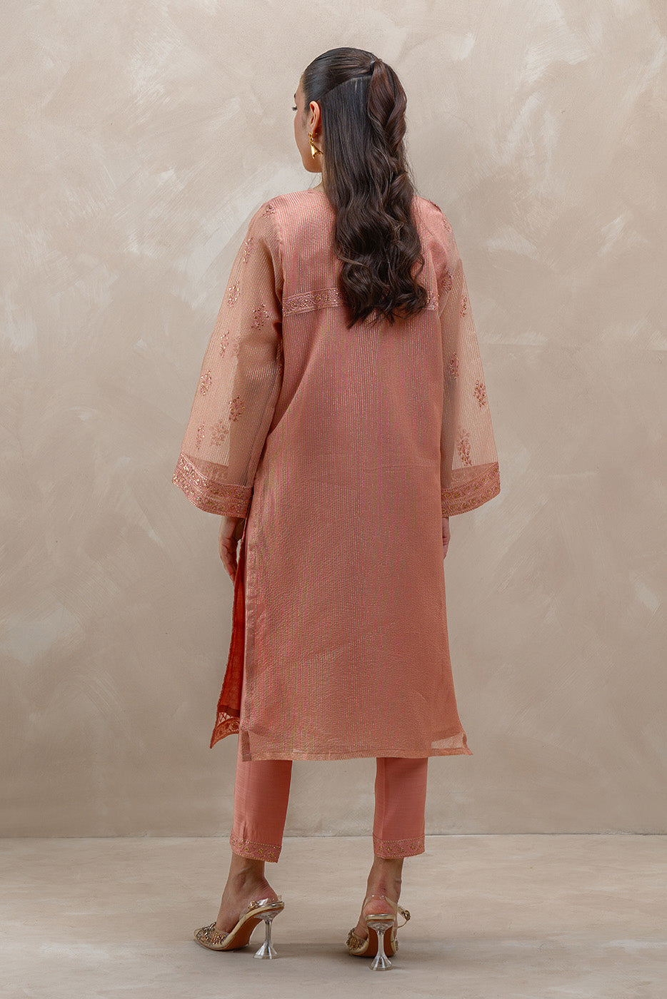 2 PIECE EMBROIDERED ORGANZA BADLA SUIT (LUXURY-PRET)