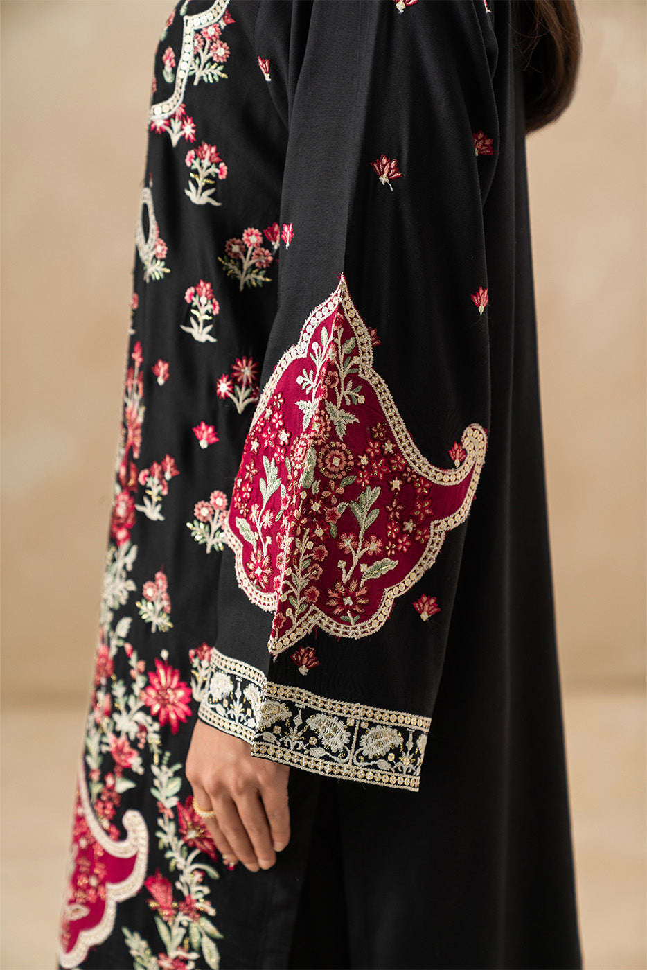2 PIECE EMBROIDERED RAW SILK SUIT (LUXURY-PRET)