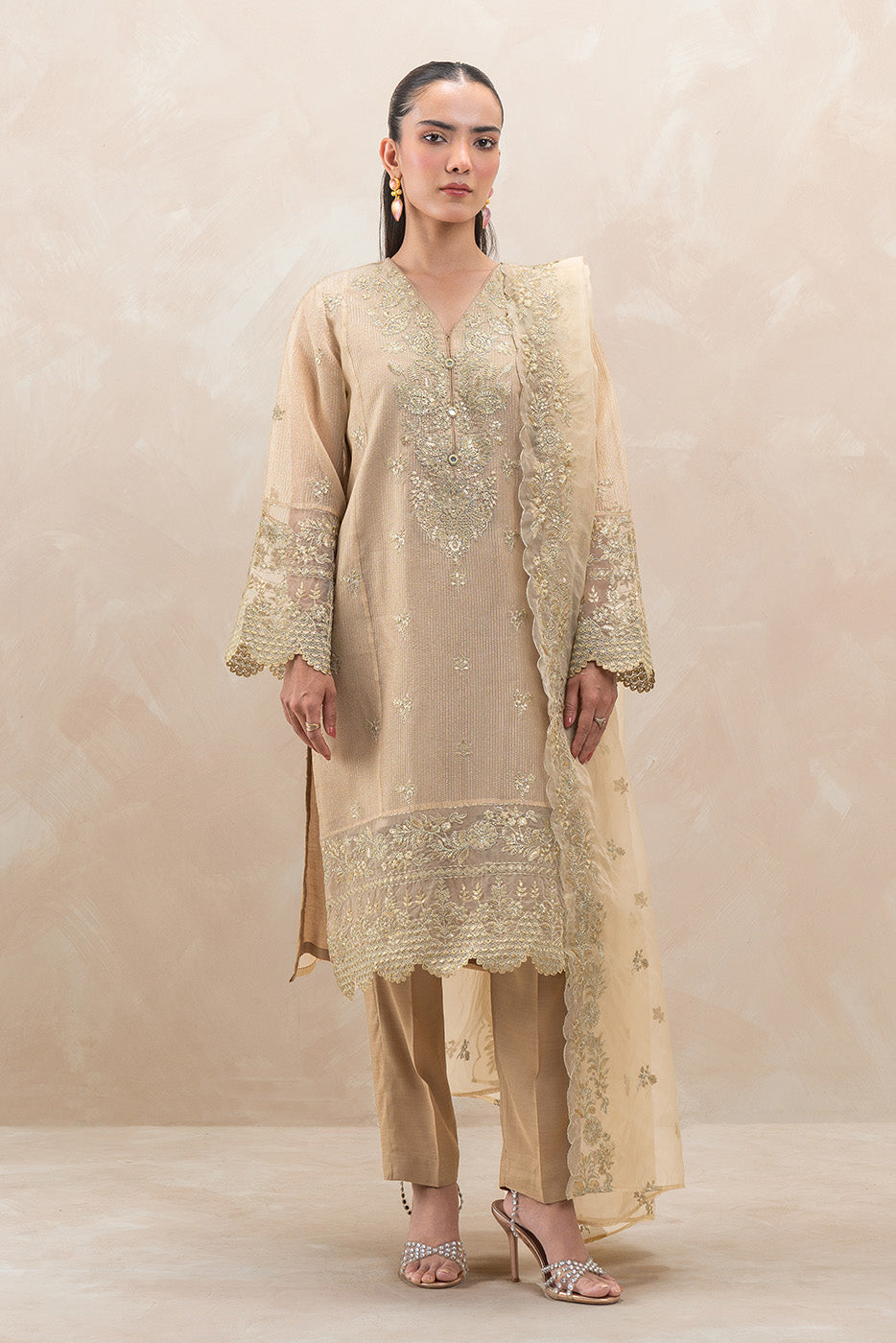 3 PIECE EMBROIDERED ORGANZA BADLA SUIT (LUXURY-PRET)