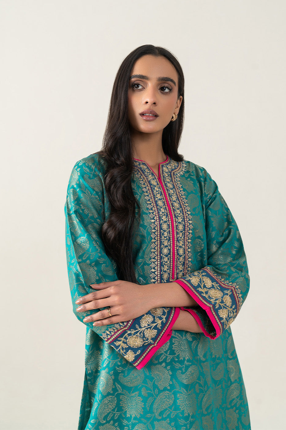 2 PIECE EMBROIDERED DANIER JACQUARD SUIT (PRET)