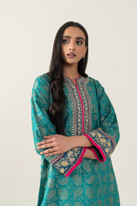 2 PIECE EMBROIDERED DANIER JACQUARD SUIT (PRET)