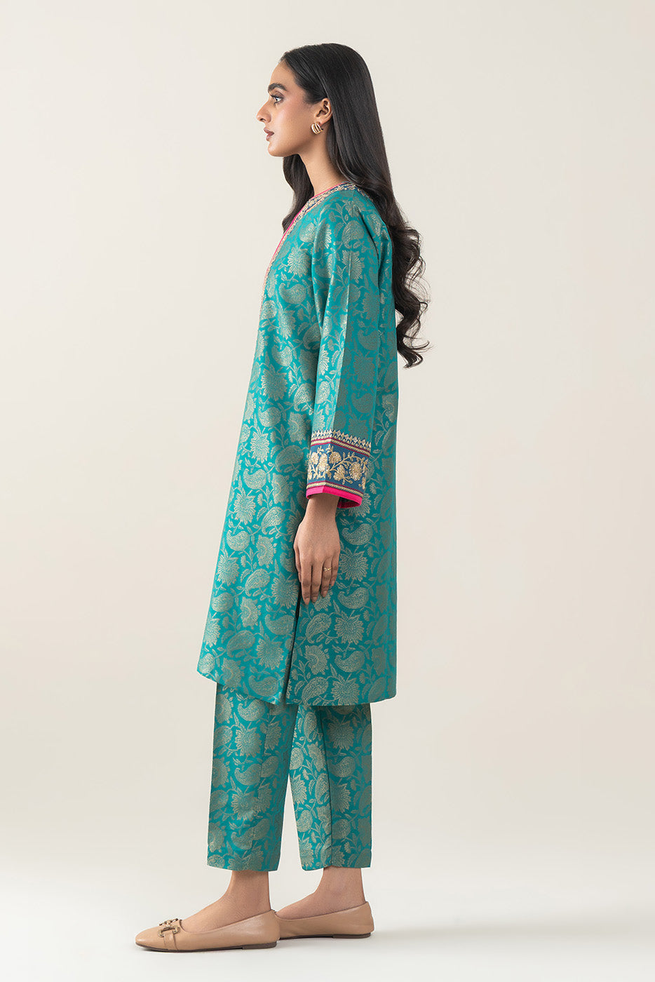2 PIECE EMBROIDERED DANIER JACQUARD SUIT (PRET)