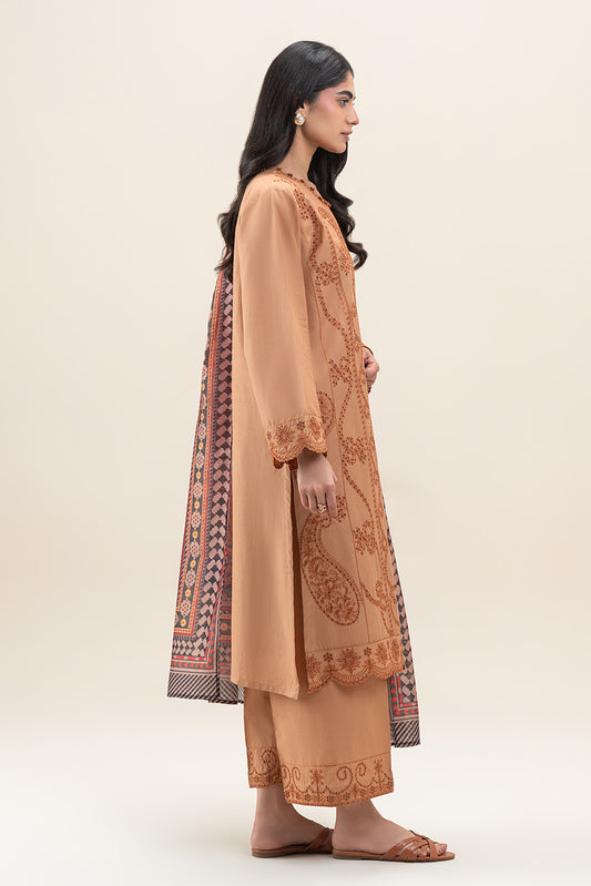 3 PIECE EMBROIDERED LAWN SUIT (PRET)