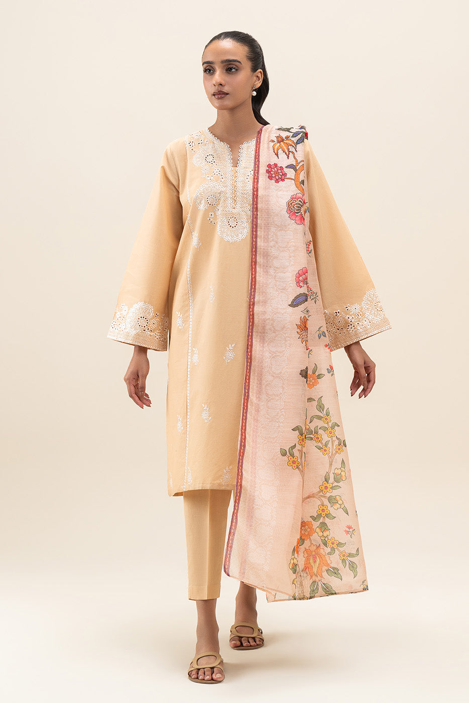 3 PIECE EMBROIDERED LAWN SUIT (PRET)
