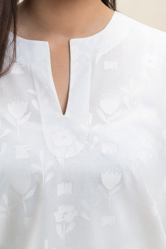 2 PIECE SCREEN PRINTED LAWN SUIT (PRET)