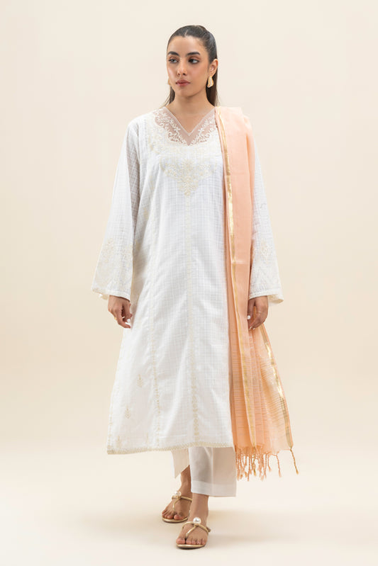 3 PIECE EMBROIDERED DORIA SUIT (PRET)