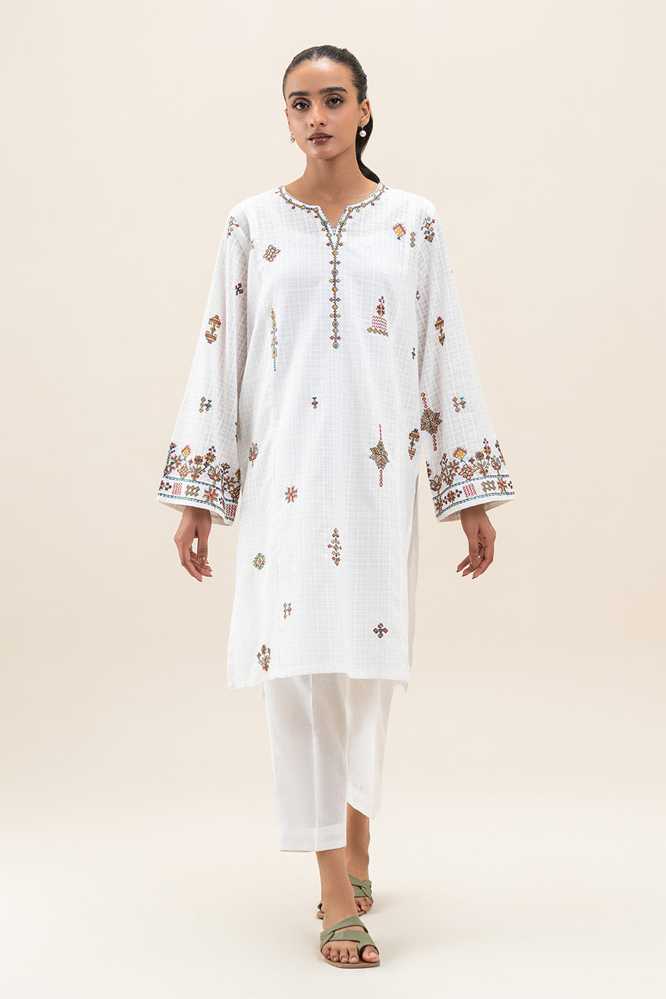 2 PIECE EMBROIDERED DORIA SUIT (PRET)