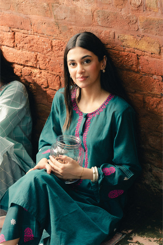 2 PIECE EMBROIDERED CHAMBRAY SUIT (PRET)