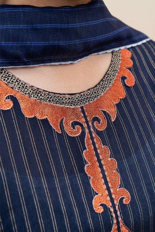 3 PIECE EMBROIDERED TWO TONE SUIT (PRET)