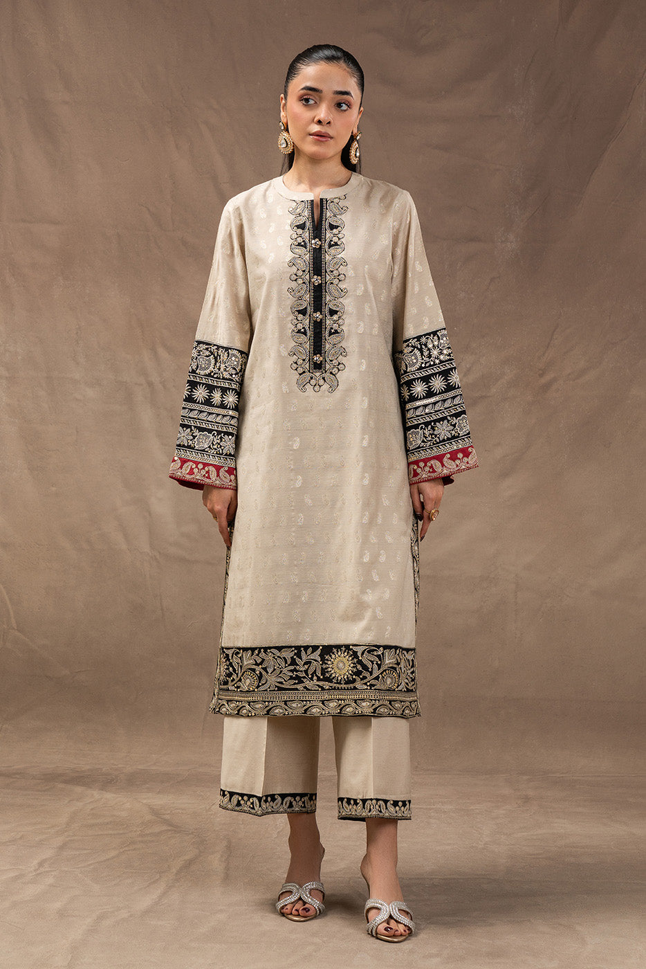 2 PIECE EMBROIDERED FANCY BADLA SUIT (LUXURY PRET)