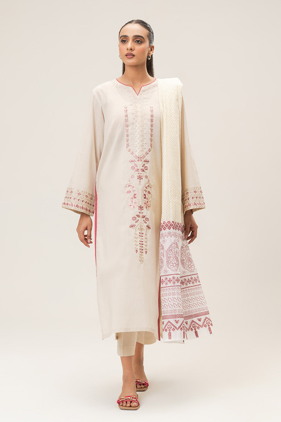 3 PIECE EMBROIDERED DORIA SUIT (PRET)