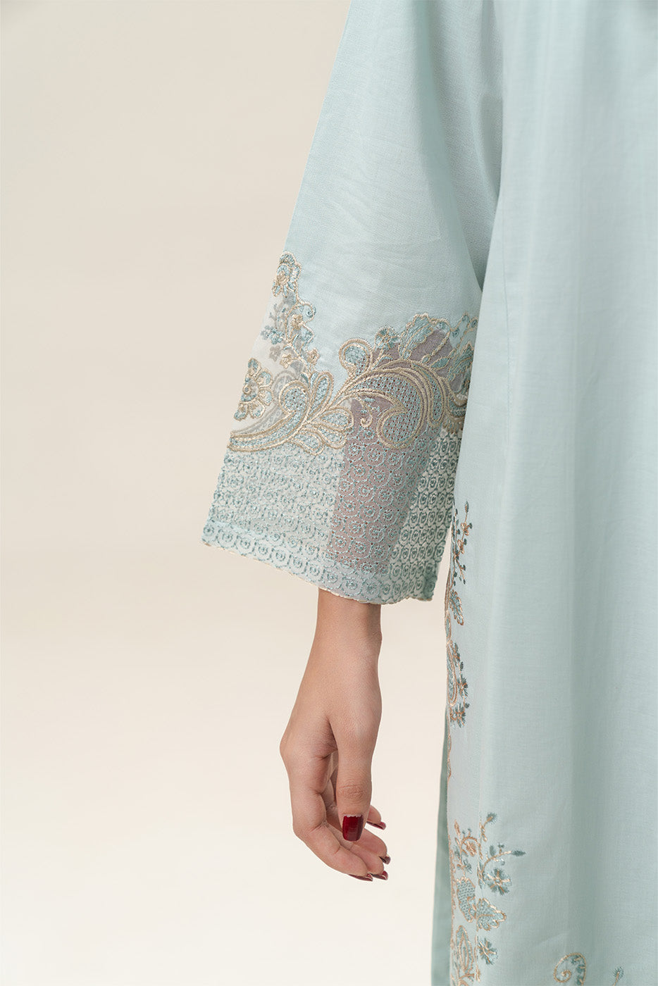 2 PIECE EMBROIDERED LAWN SUIT (PRET)