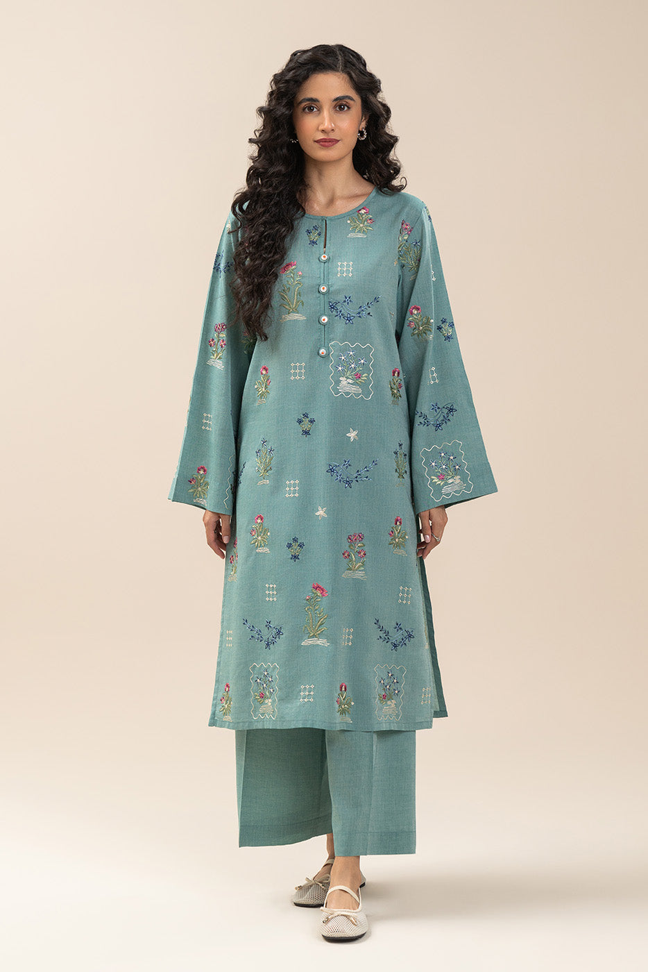 2 PIECE EMBROIDERED YARN DYED VISCOSE SUIT (PRET)
