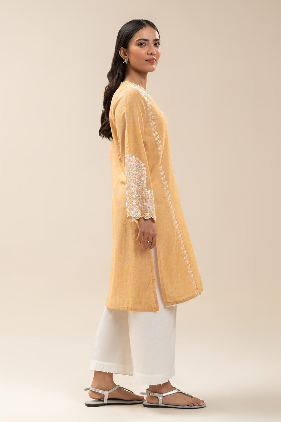 EMBROIDERED CHAMBRAY JACQUARD SHIRT (PRET)