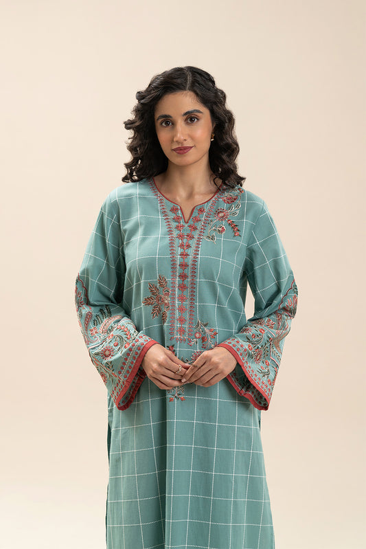 2 PIECE EMBROIDERED YARN DYED SUIT (PRET)