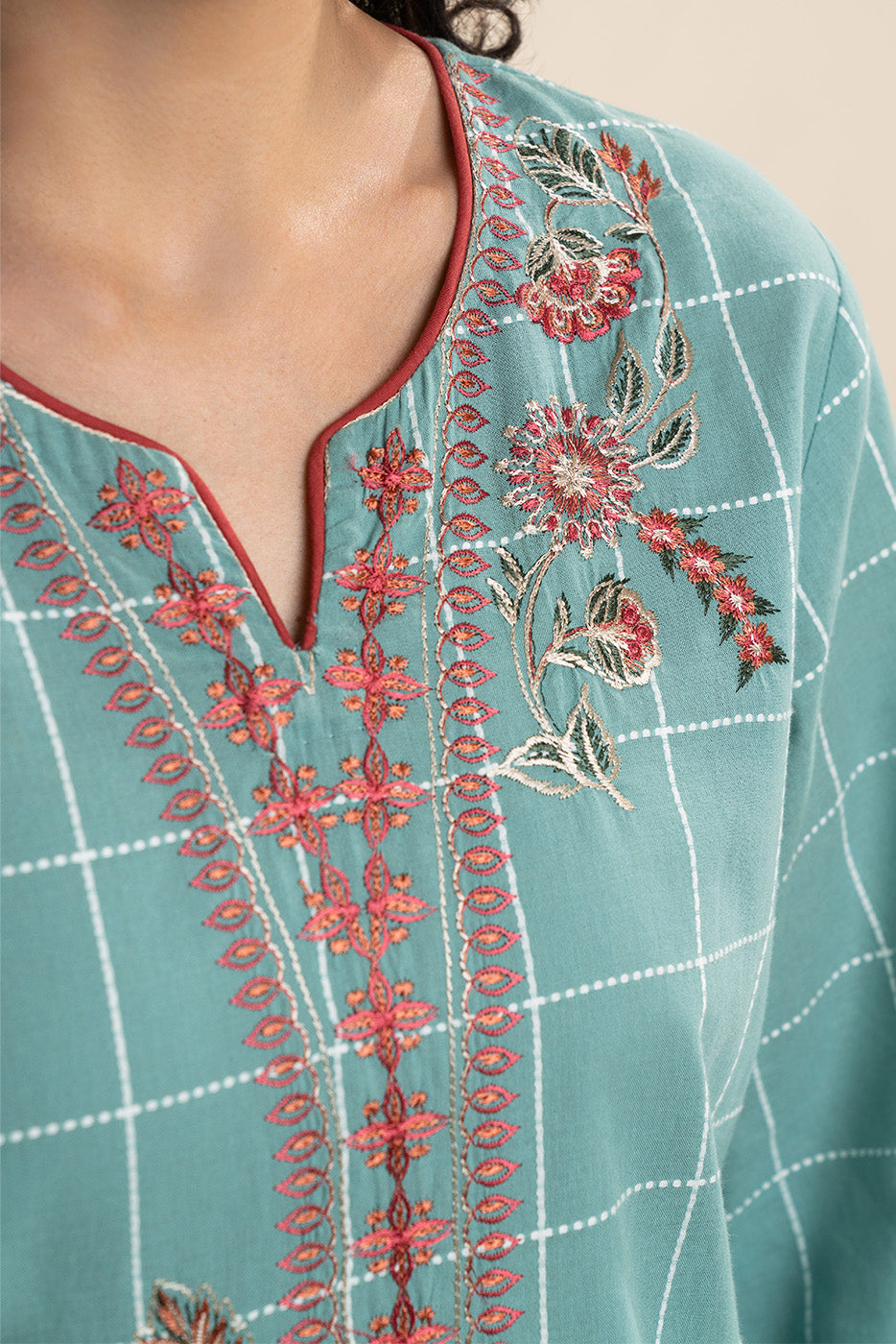 2 PIECE EMBROIDERED YARN DYED SUIT (PRET)
