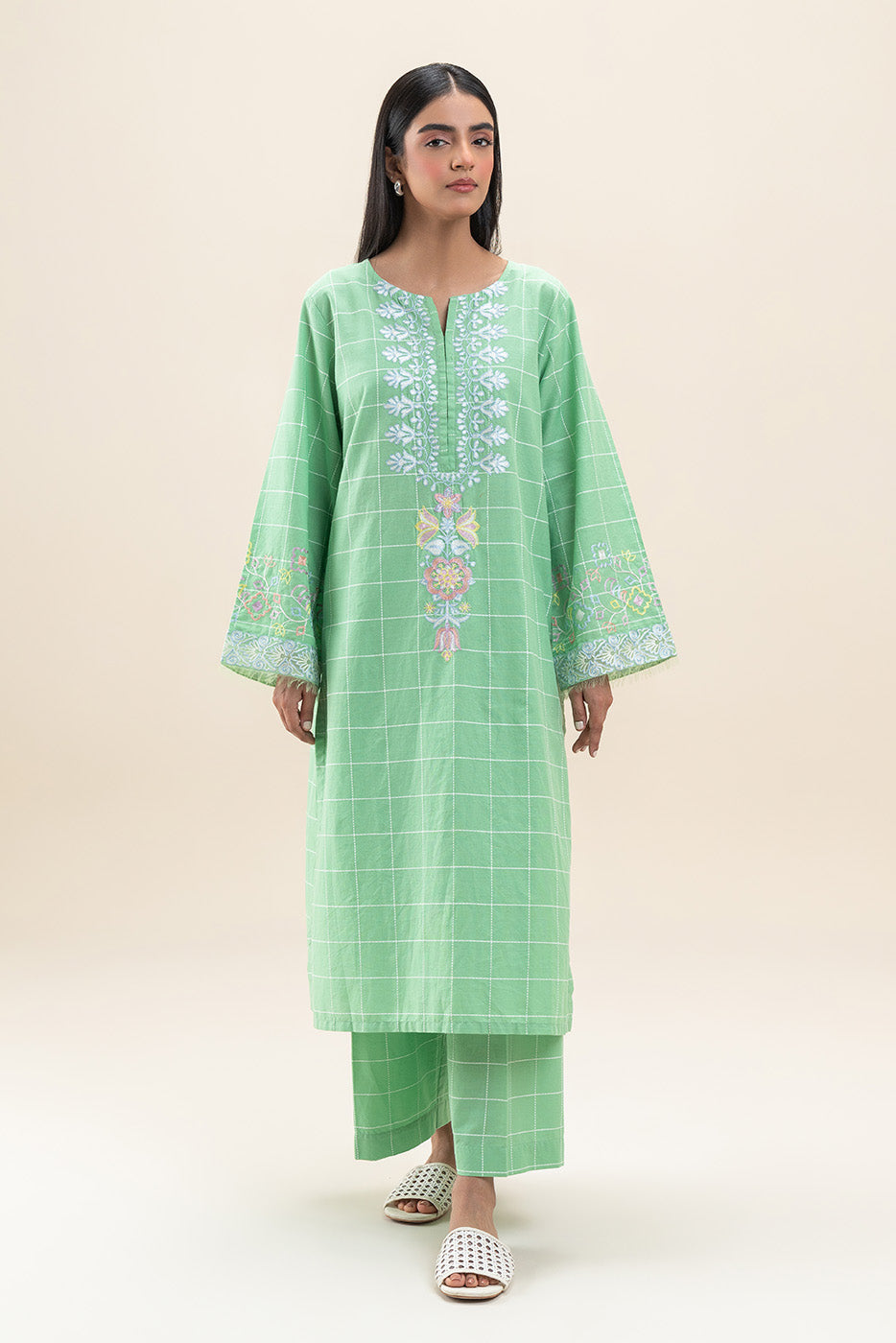 2 PIECE EMBROIDERED YARN DYED SUIT (PRET)