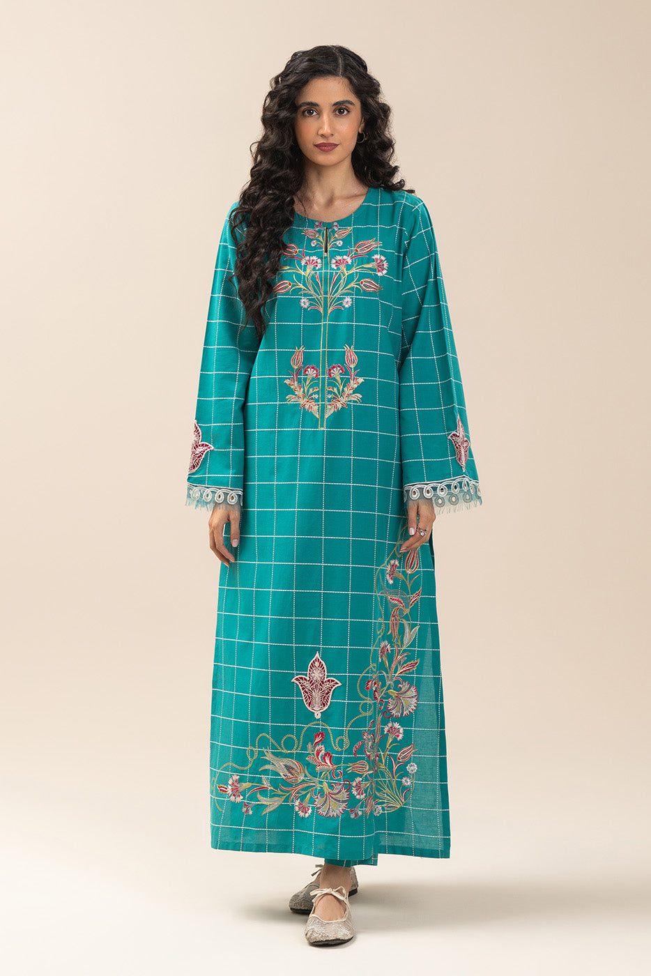 2 PIECE EMBROIDERED YARN DYED SUIT (PRET)
