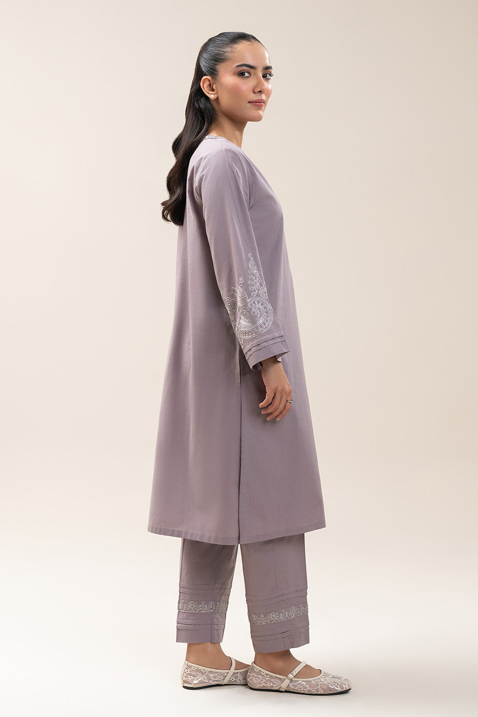 2 PIECE EMBROIDERED LAWN SUIT (PRET)